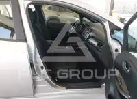 2021 Nissan LEAF photo