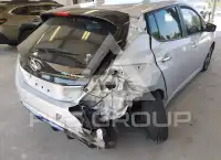 2021 Nissan LEAF photo