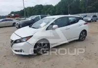 2021 Nissan LEAF photo