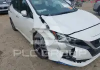 2021 Nissan LEAF photo
