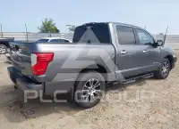 2021 Nissan TITAN photo