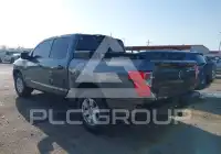 2021 Nissan TITAN фото