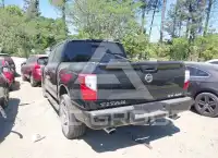 2021 Nissan TITAN photo
