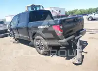 2021 Nissan TITAN photo