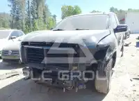 2021 Nissan TITAN photo