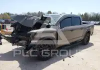 2021 Nissan TITAN фото