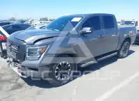 2021 Nissan TITAN фото