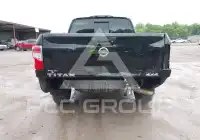 2021 Nissan TITAN фото