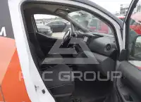 2021 Nissan NV 200 фото