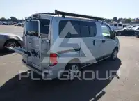 2021 Nissan NV 200 фото