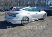 2021 Nissan MAXIMA photo