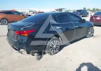 2021 Nissan ALTIMA photo