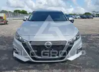 2021 Nissan ALTIMA photo