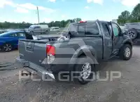 2021 Nissan FRONTIER photo