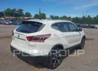 2021 Nissan ROGUE photo