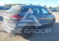 2021 Nissan KICKS photo