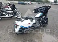 2021 Harley-Davidson FLHX photo