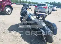 2021 Harley-Davidson FLHT photo