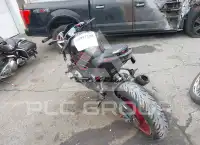 2021 Kawasaki ZR900 photo