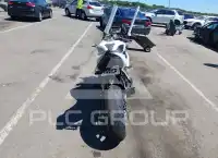 2021 Kawasaki ZX636 фото