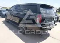 2021 Chevrolet Suburan photo