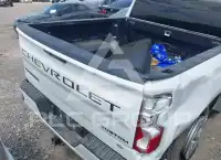 2021 Chevrolet Silverado photo