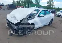 2021 BMW 228 фото