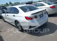 2021 BMW 330 photo