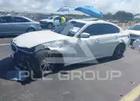 2021 BMW 330 фото