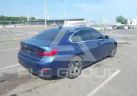 2021 BMW 330 photo