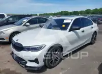 2021 BMW 330 photo