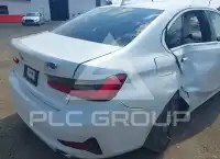 2021 BMW 330 photo