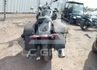 2021 BMW R18 photo