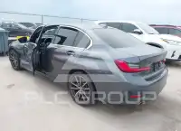 2021 BMW 330 photo