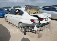 2021 BMW 530 фото