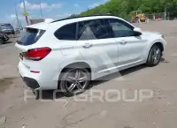 2021 BMW X1 фото