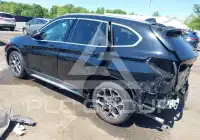 2021 BMW X1 фото