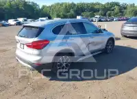 2021 BMW X1 фото