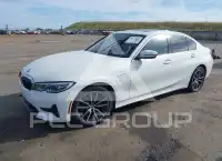 2021 BMW 330 photo