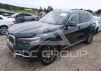2021 BMW X5 фото