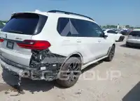 2021 BMW X7 фото