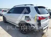 2021 BMW X7 фото