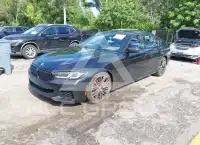 2021 BMW 530 фото