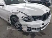 2021 BMW 530 фото
