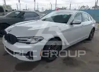2021 BMW 530 фото