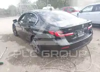 2021 BMW 530 фото
