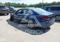 2021 BMW 530 фото