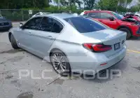 2021 BMW 530 фото