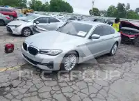2021 BMW 530 фото