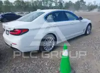 2021 BMW 530 photo